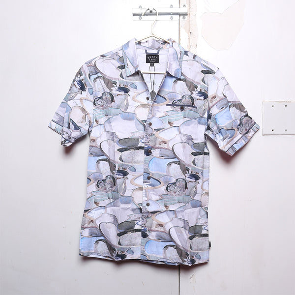 SAMPLE SALE 25 - Pools S/S Button Down Shirt